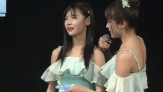 赵粤：你喜欢我吗 邓艳秋菲：喜欢你的胸