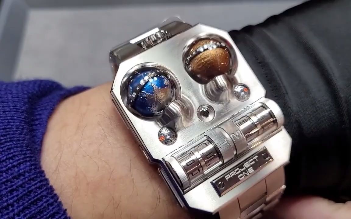 埃隆马斯克刚刚推出了价值9000美元的"musk watch"