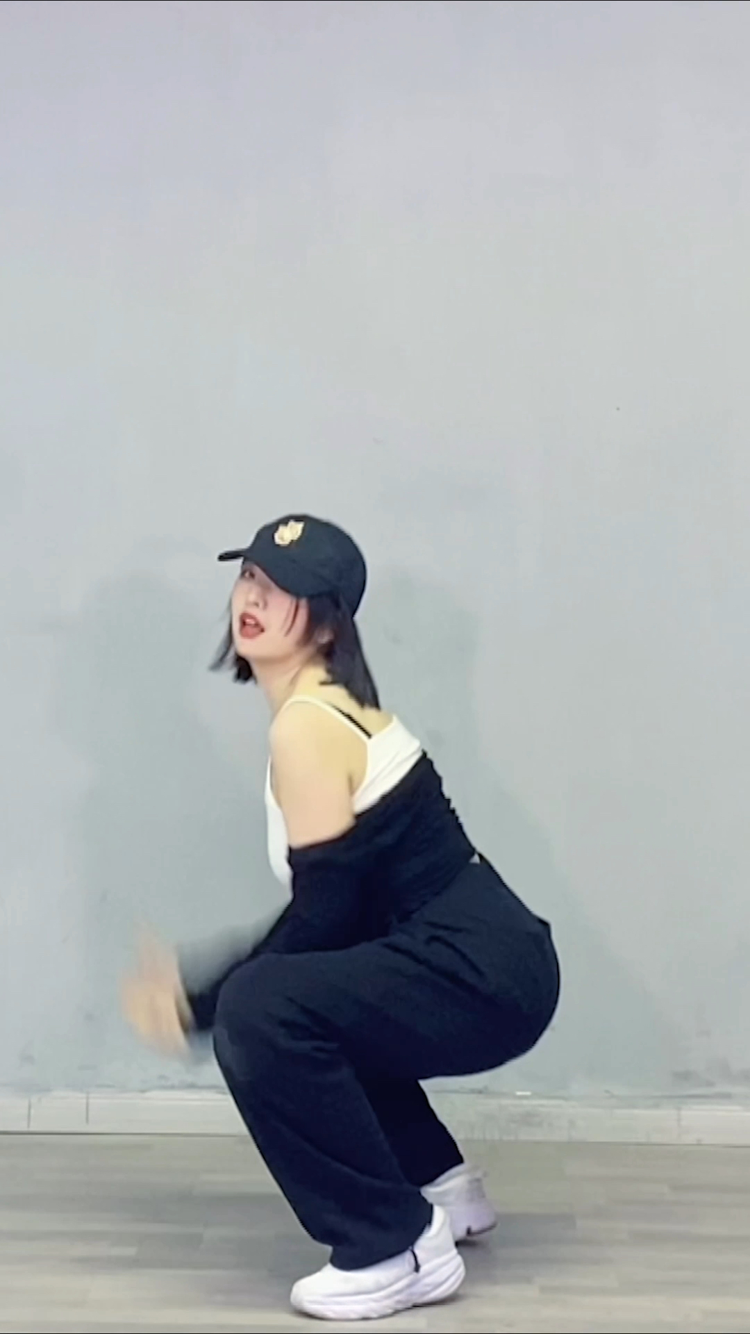 放出有帽版本dogedogedogetwicexkieltutin练习室bloodline开头被帽子