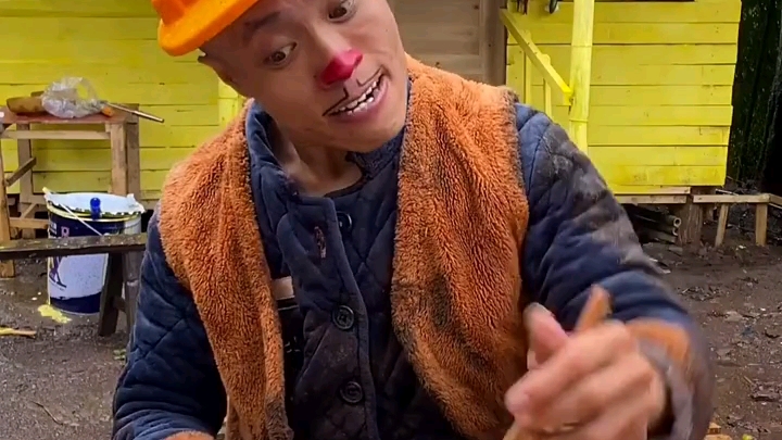 光头强吃泡面!_哔哩哔哩 (゜-゜)つロ 干杯~-bilibili