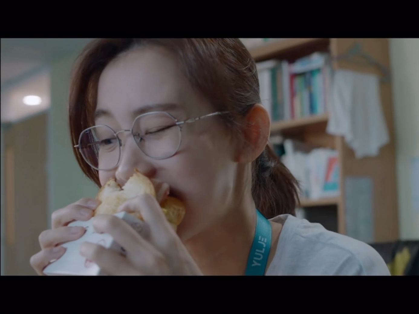 张冬天的优雅吃播,真是给人看饿了