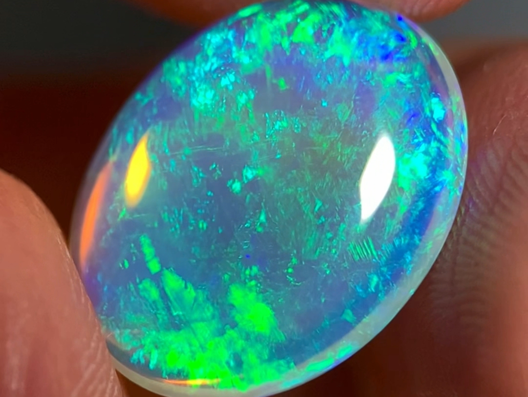 宝石之美 | 如诗如画的水色欧泊令人陶醉