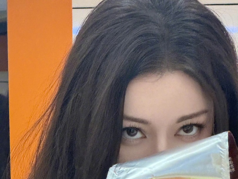 热巴发新自拍了!速速来看!