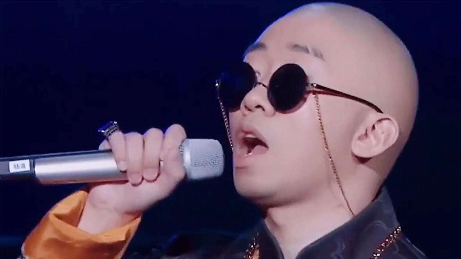 杨迪:初代网红表情帝,曾因丑被拒绝领奖,靠谢娜提携成综艺大咖