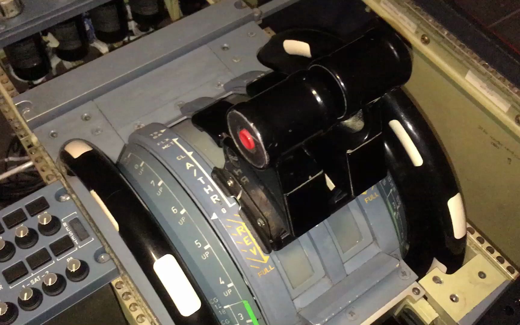 飞友心目中的空客油门杆!