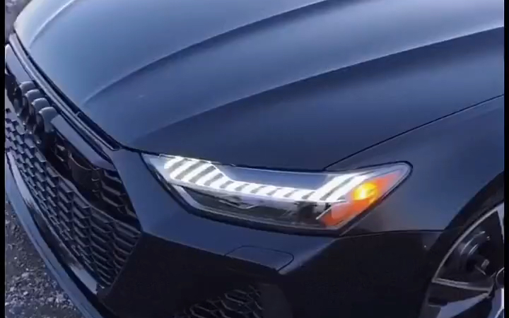 那个女孩会拒绝这么酷的尾灯22款奥迪rs7