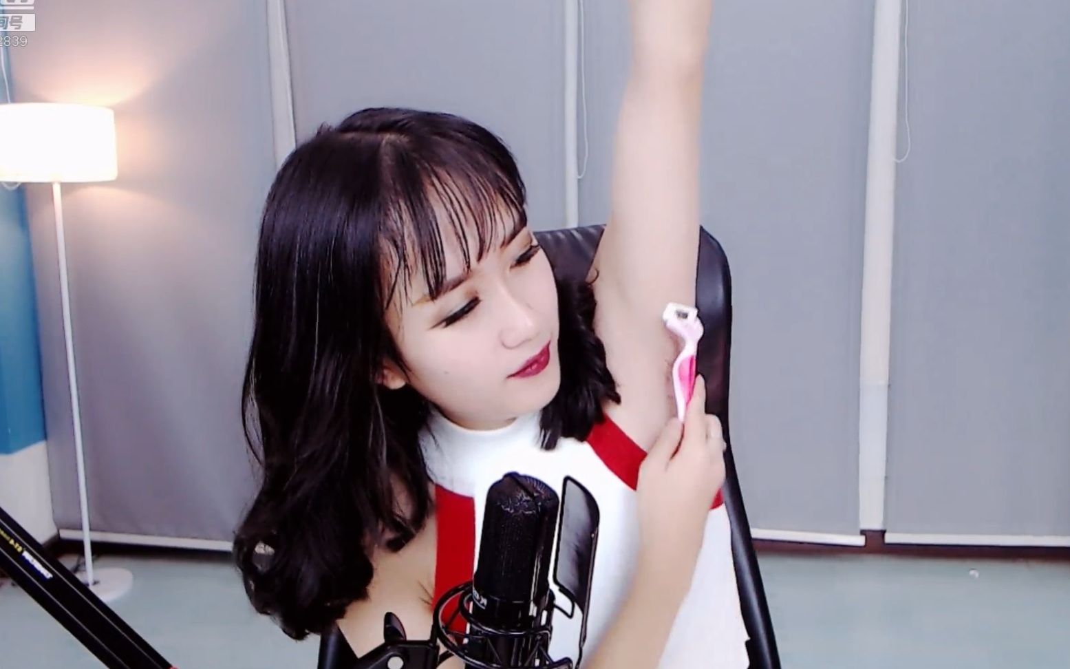 【hani九】哈尼九 直播录像20190903 女装大佬在线推荐腋毛剃刮器 超