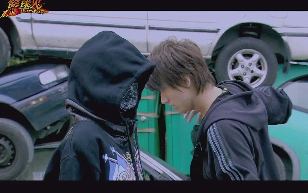 篮球火战神东方翔偶遇正在打野球的球魁湛洁儿