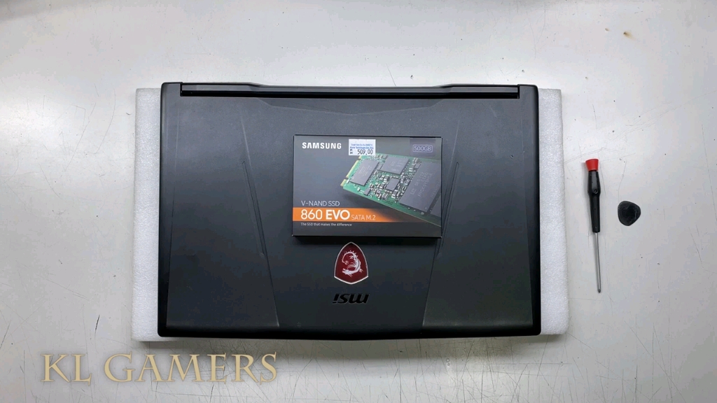 国外微星gl638rc412my拆机并加装三星固态硬盘