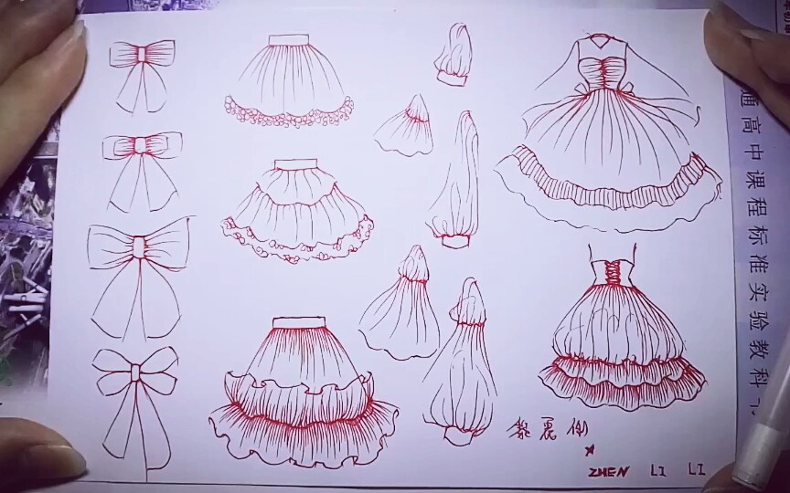 学会这些蝴蝶结褶皱裙摆和飘逸的袖子画法你就可以画出美丽的洛丽塔小