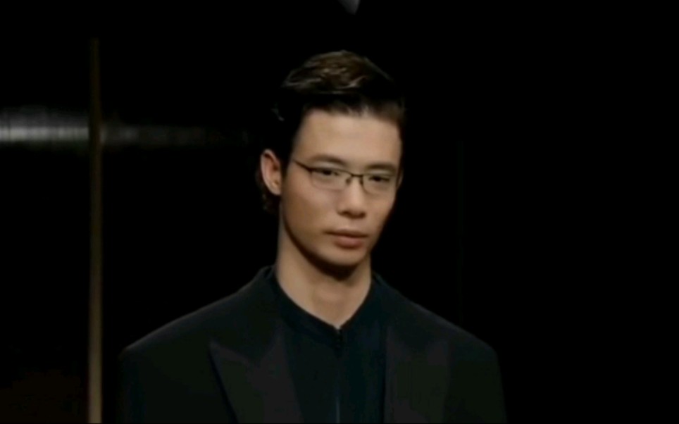 马老师这张脸除了长在自己身上都很养眼