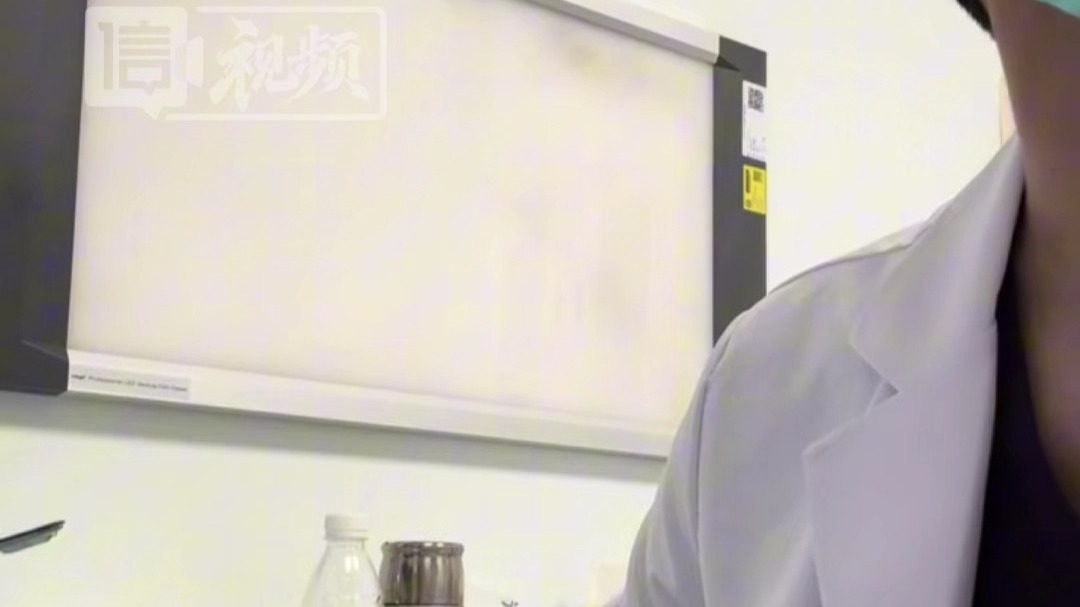 儿科医生按号救治车祸伤患儿 后面的家长要求插队未果 打电话投诉医生
