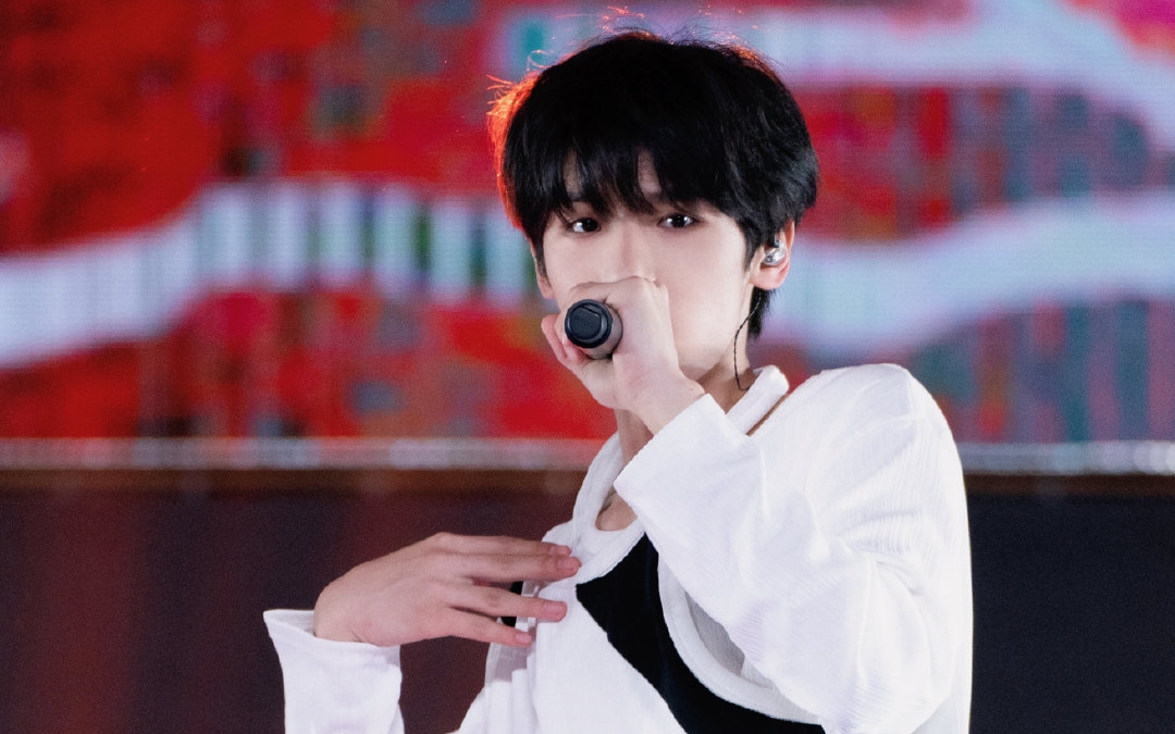 张峻豪 tf家族三代练习生