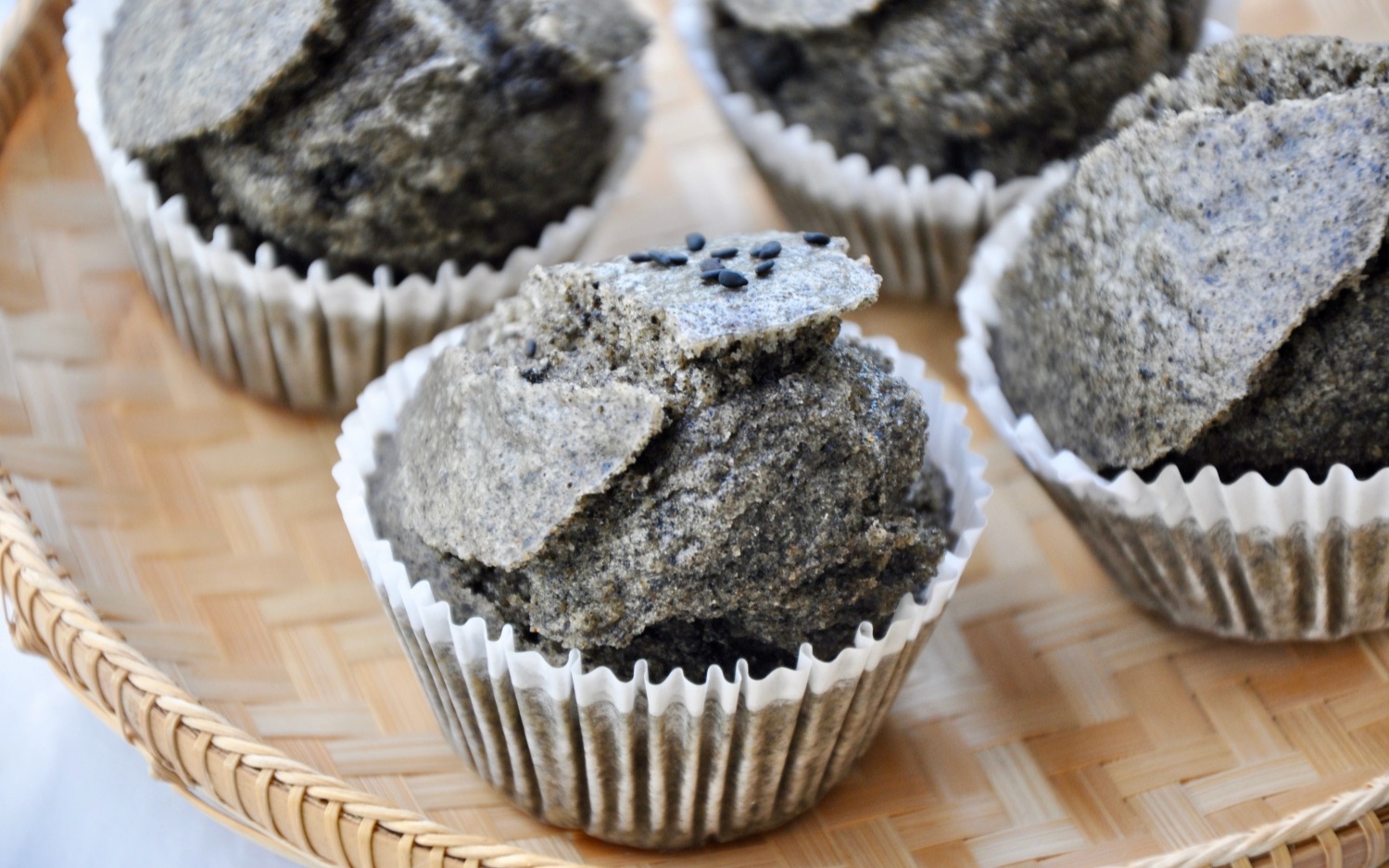 快手早餐热腾腾的黑芝麻米糕freesiaamade第100集