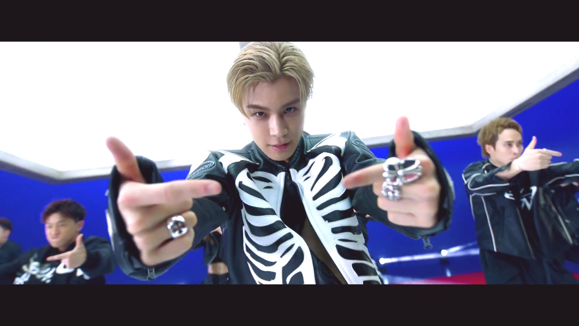 岩田刚典 -「mvp」(百事可乐广告主题曲)