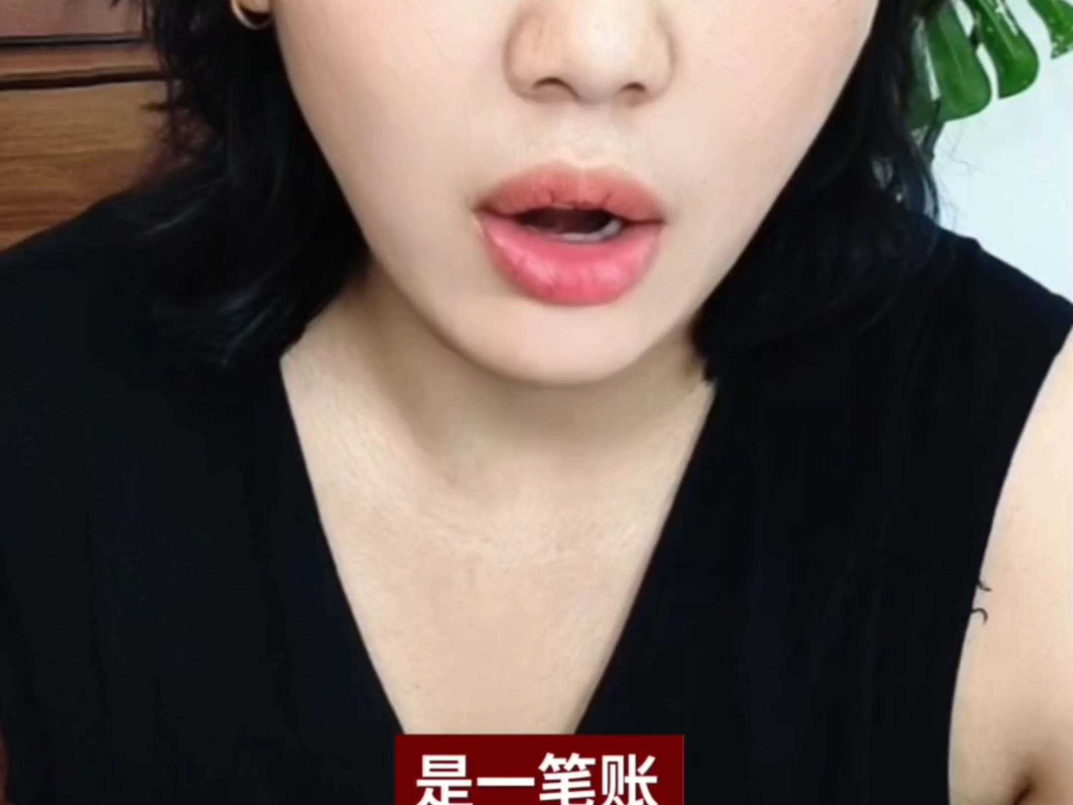 上海小三胚胎移植案的恐怖点在于 :不是唐某睡了谁，而是结婚证拦不住假证、真妻删不掉婚外胚胎她若输，是流失一代人对共同体的最后信任她若赢，是把制度缝口子的人