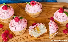 覆盆子柠檬杯蛋糕 Raspberry Lemon Cupcakes哔哩哔哩bilibili