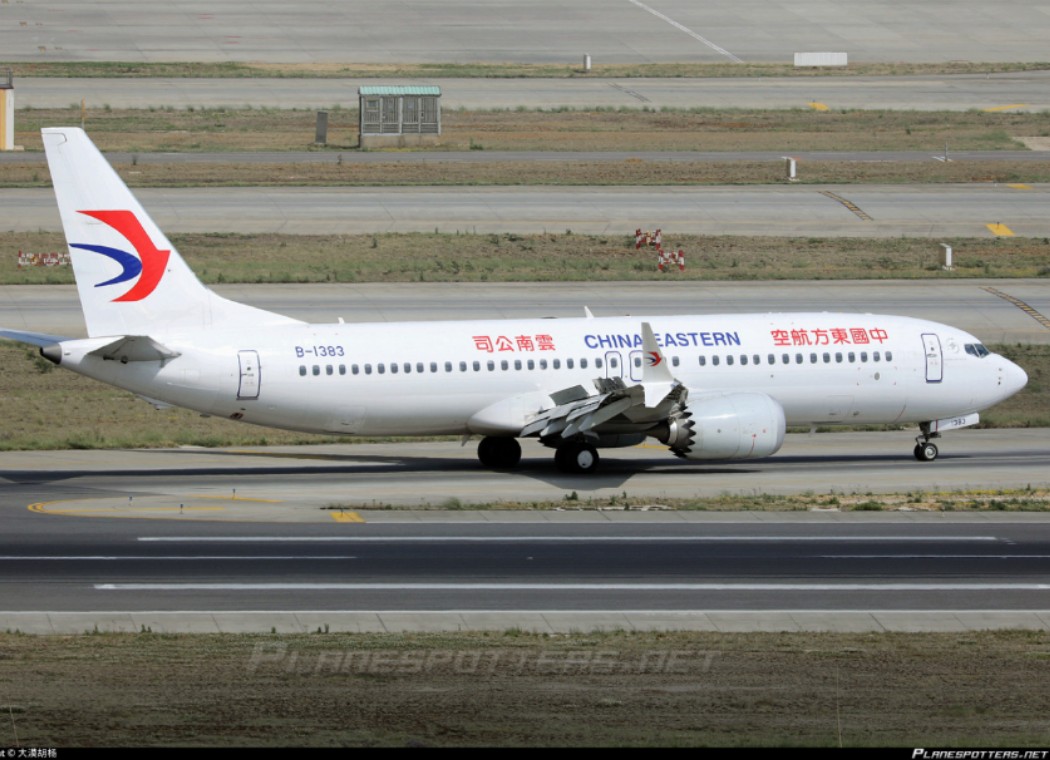 一架飞机的故事:东方航空首架7m8