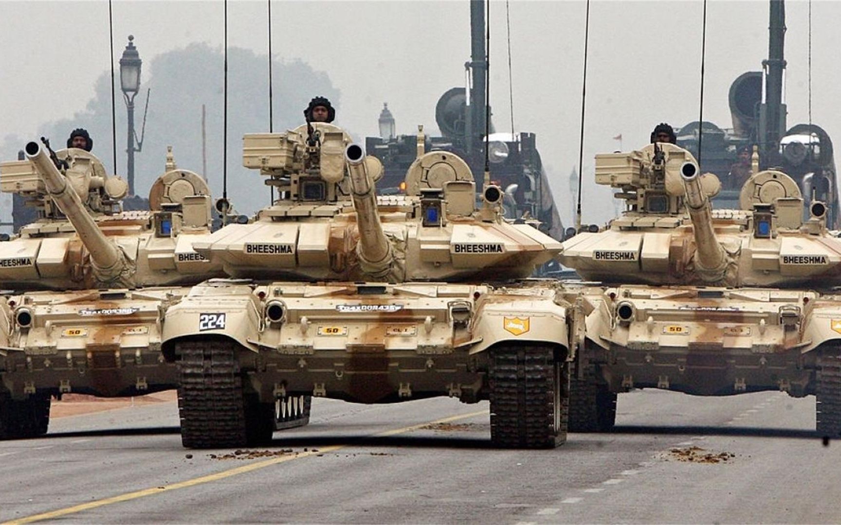 必须做好最坏打算,印度大批t90坦克现身前线,已摆出战斗姿态