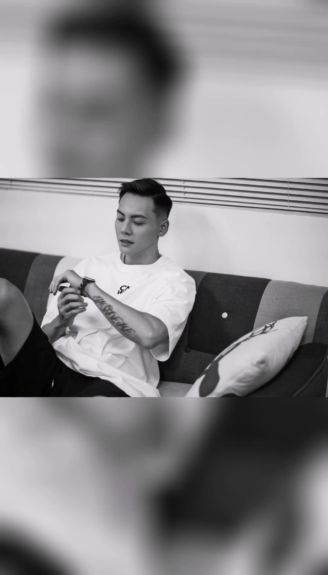 陈伟霆黑白写真