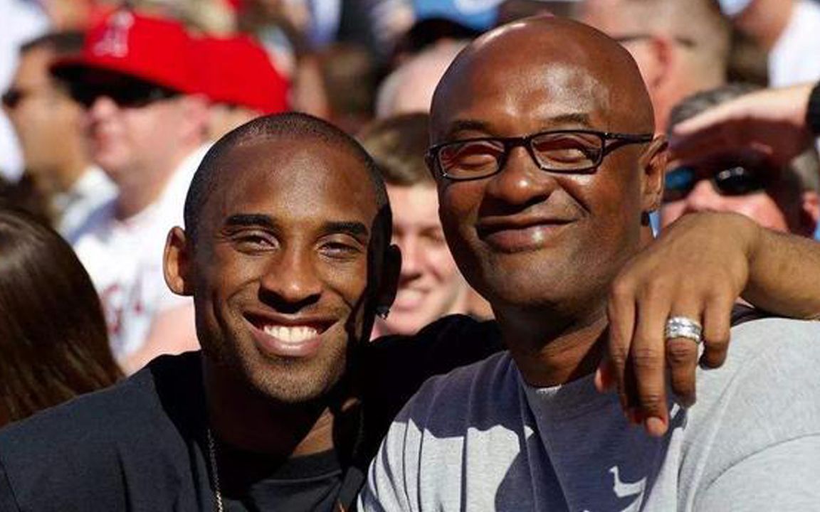 nba父子兵:科比之父混迹意大利联赛,儿子成长为一代巨星_哔哩哔哩 (゜