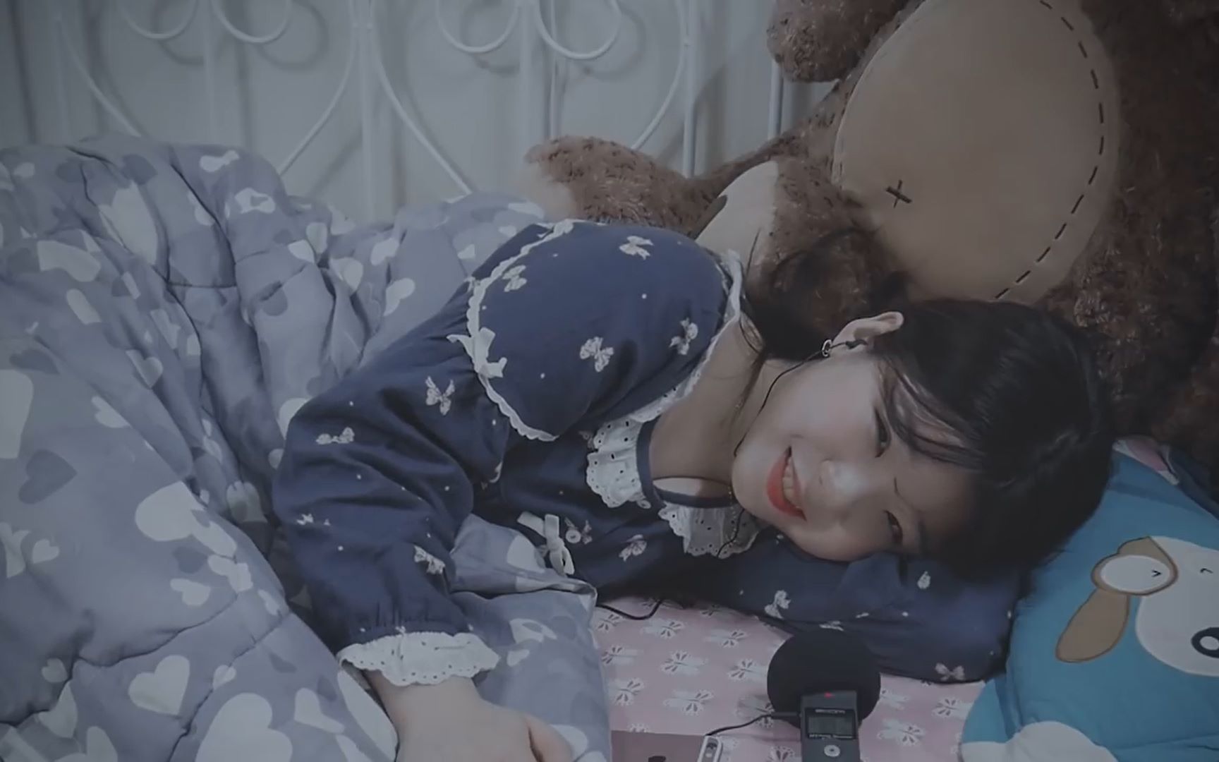 【哄睡】软萌女友在你耳边低语 哄你入睡