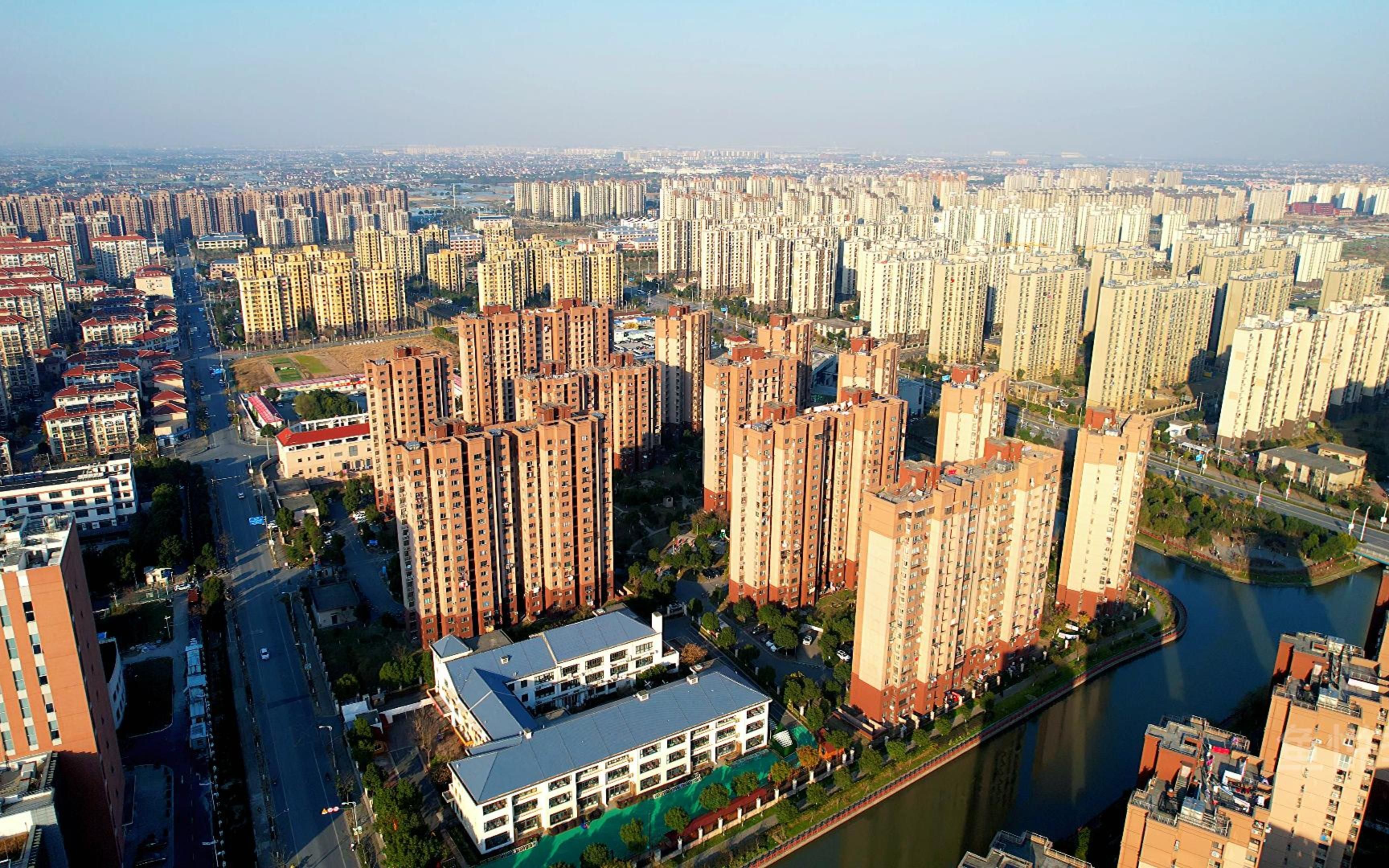 航拍上海市惠南镇33