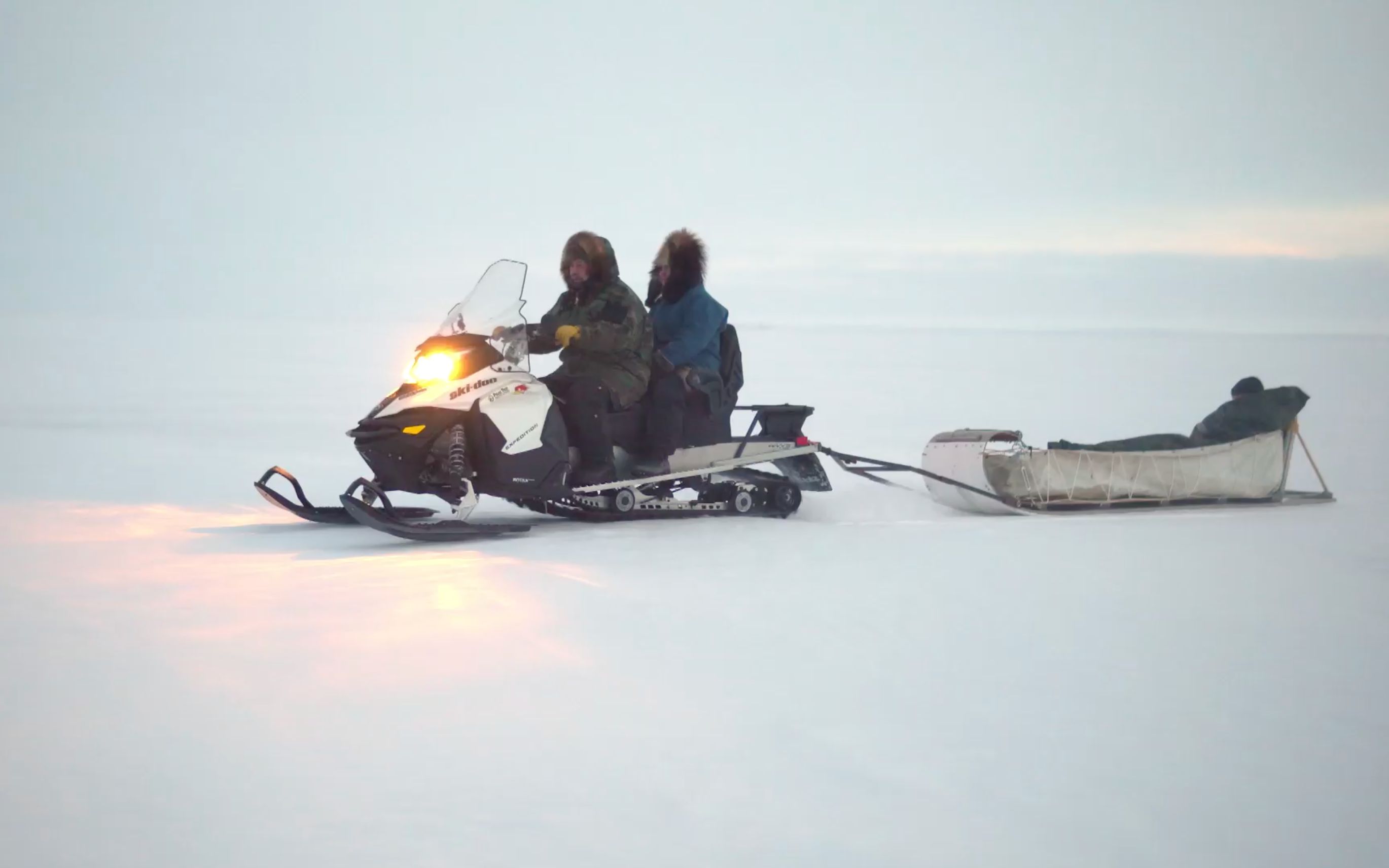 曾经茹毛饮血的因纽特人如何生活得怎样侣行深入北极圈探访