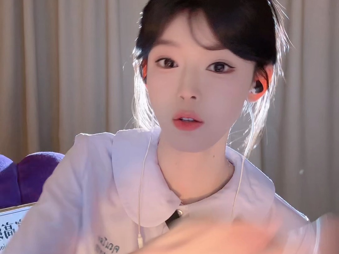 小苏菲yomi2024-08-14_205253 直播精华 美女直播纯欲界天花板