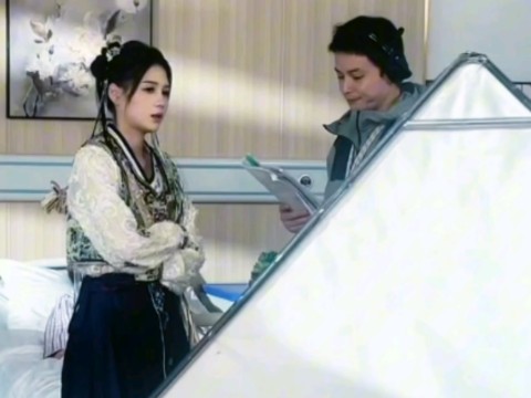 2024.11.14【左一&罗嘉麒】新剧《霍总夫人带娃下山认亲了》拍摄中哔哩哔哩bilibili