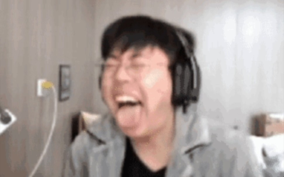 【2月4日】狂魔哥凌晨带厚米们看美女,看的直流豆浆