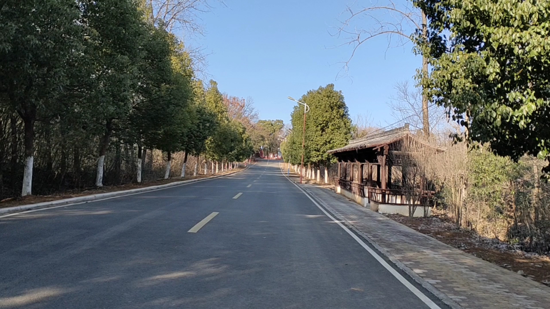 游览盱眙甘泉山风景区,这里曾为秦末楚怀王熊心建都之地