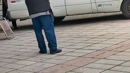 运钞车晚上取钱