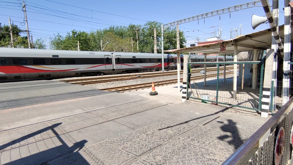 g7811/7814水南庄通过