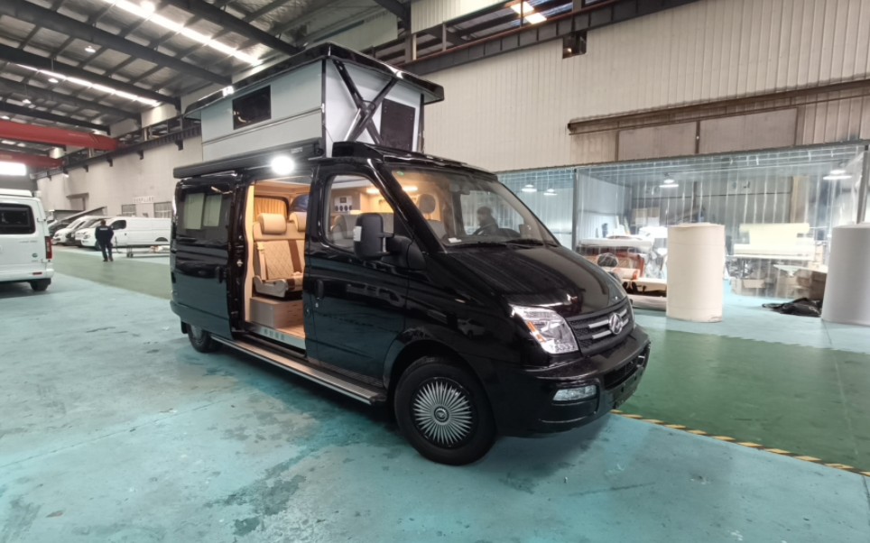 大通v80中轴低顶带硬升顶帐篷房车#六座两床布局#房车厂家#马哥说房车