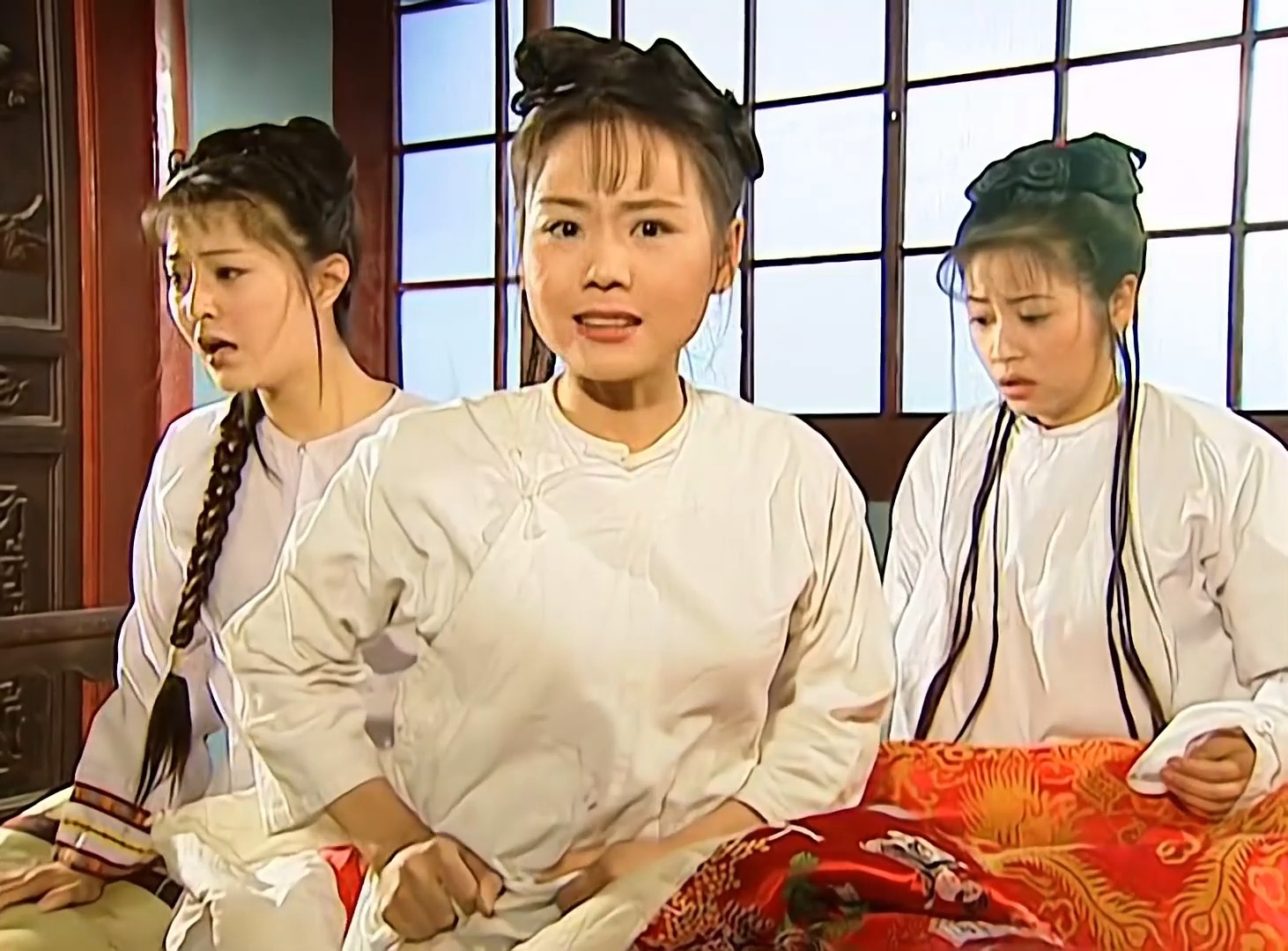 早上醒来,大家发现银子被偷-还珠格格第二部33-2