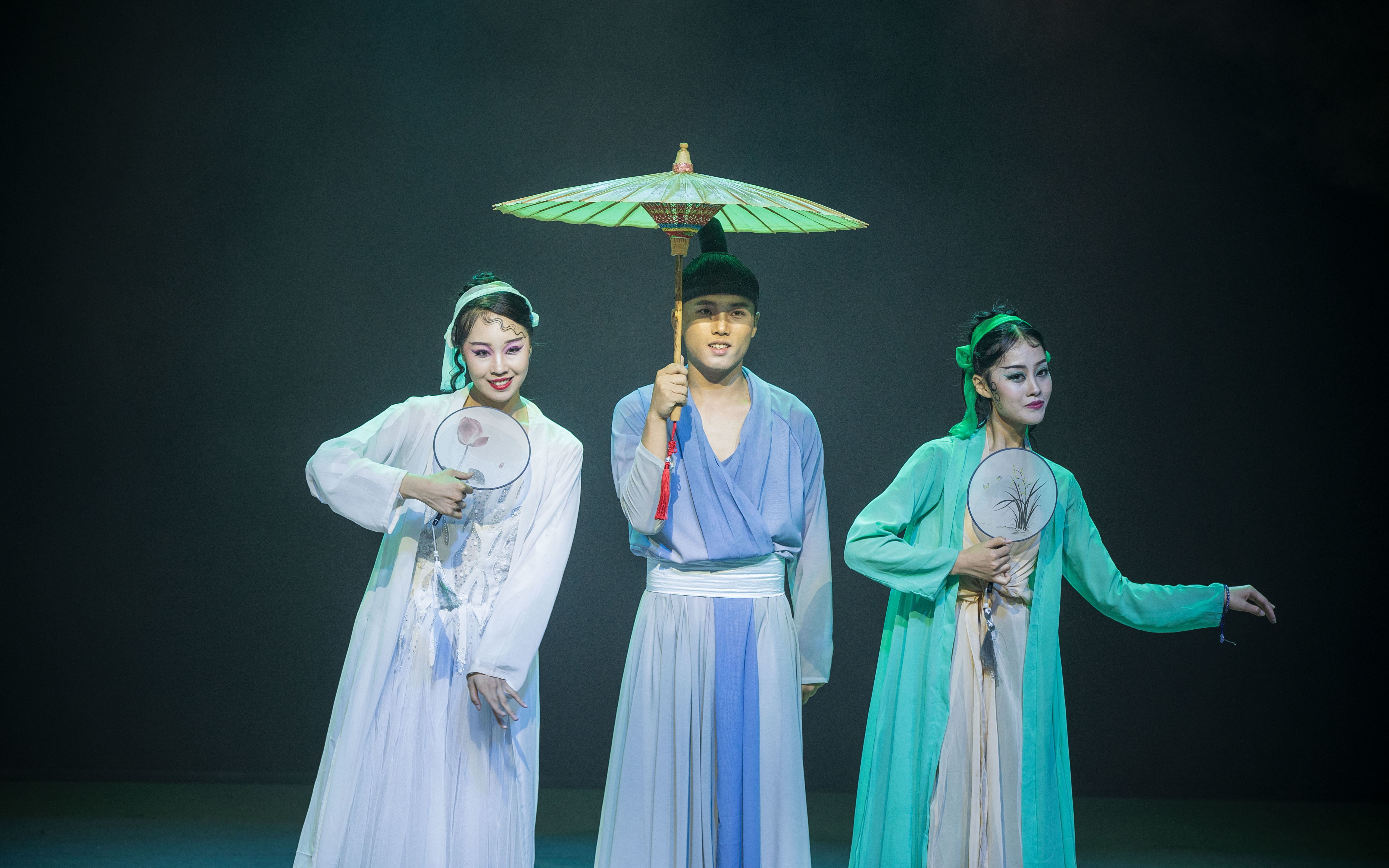 河南当风舞集原创小舞剧《青蛇·人间》