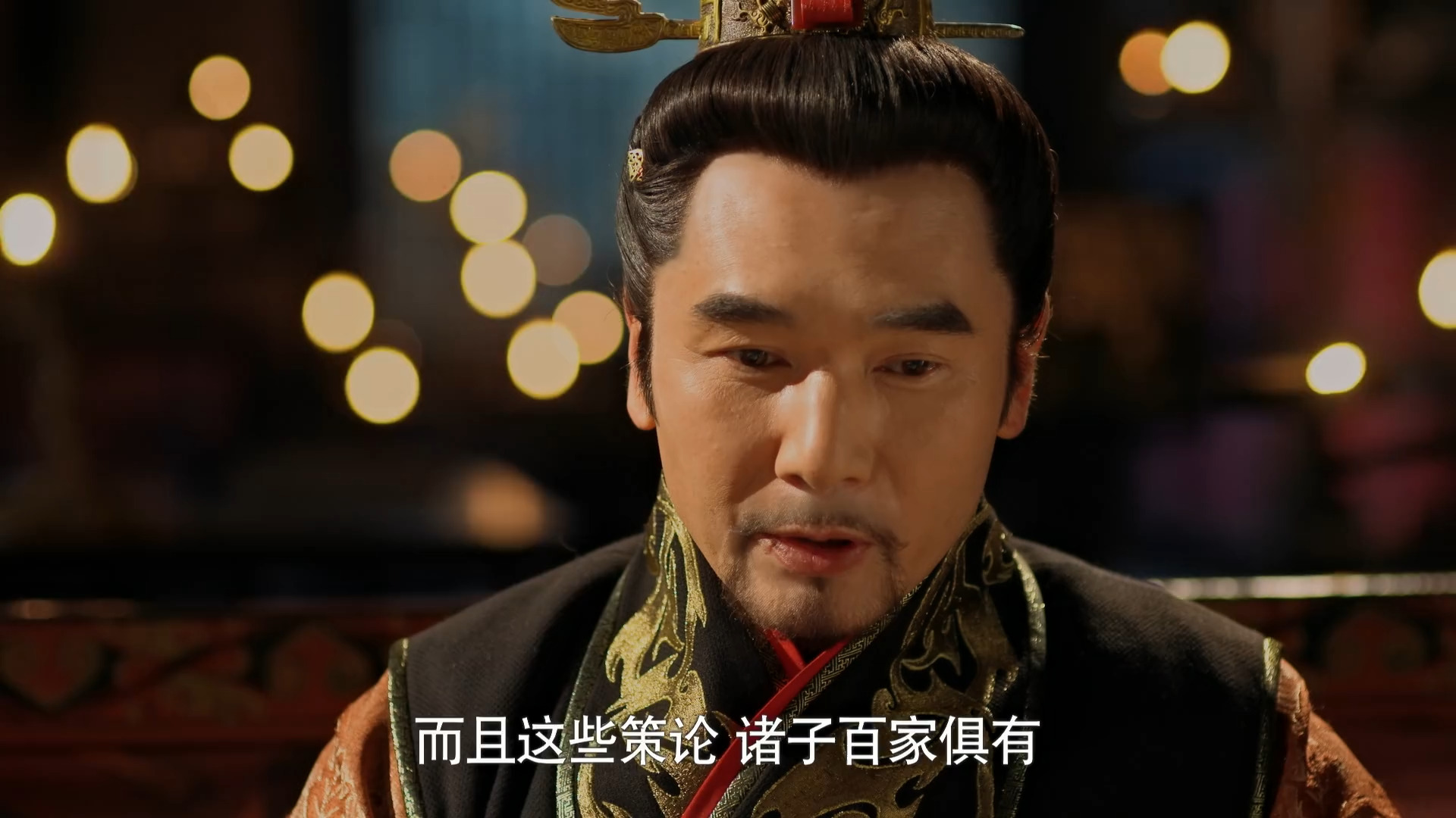 芈月传:秦王让芈月看诸子百家献上的策论