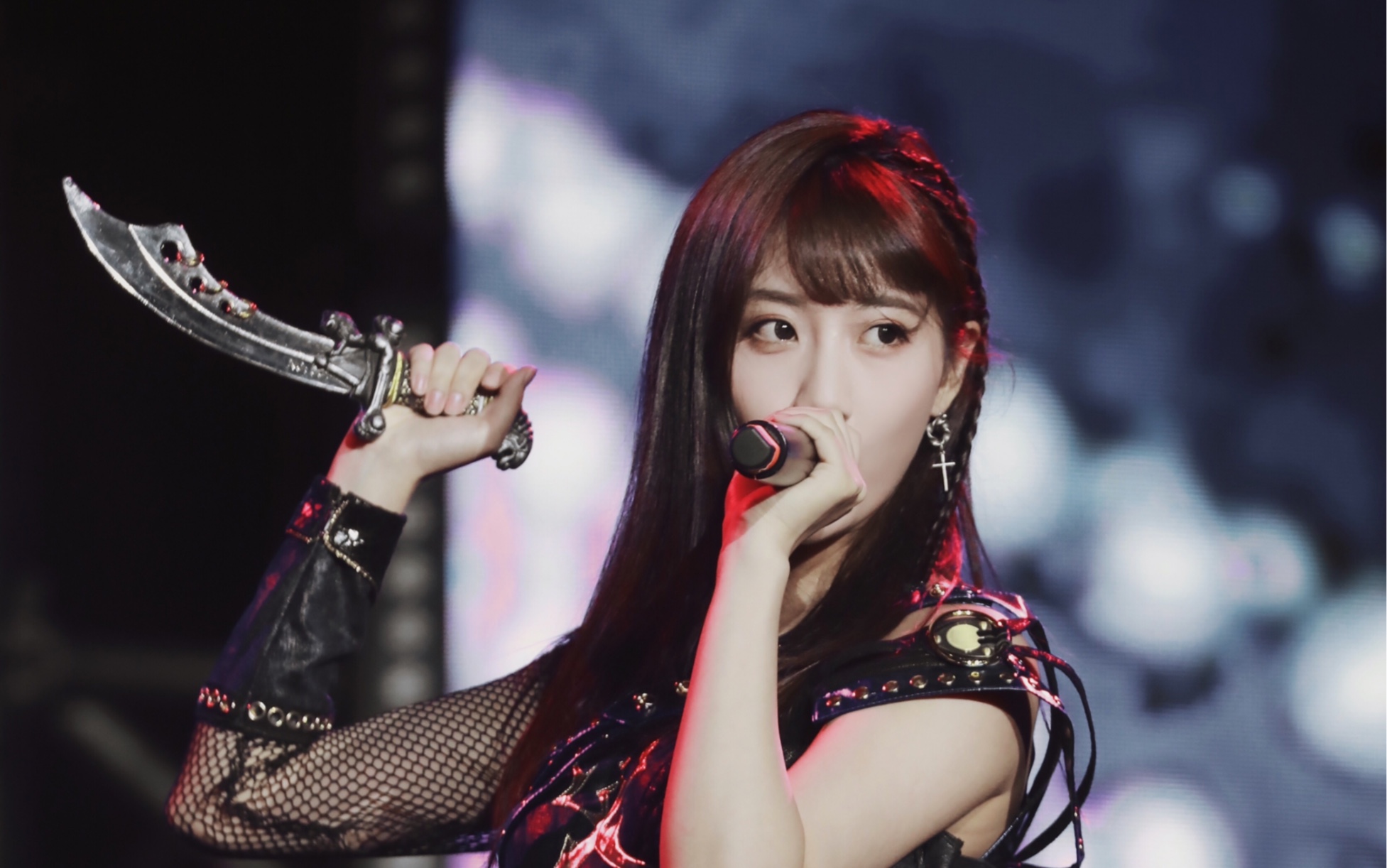 李艺彤团魂表演 饭拍