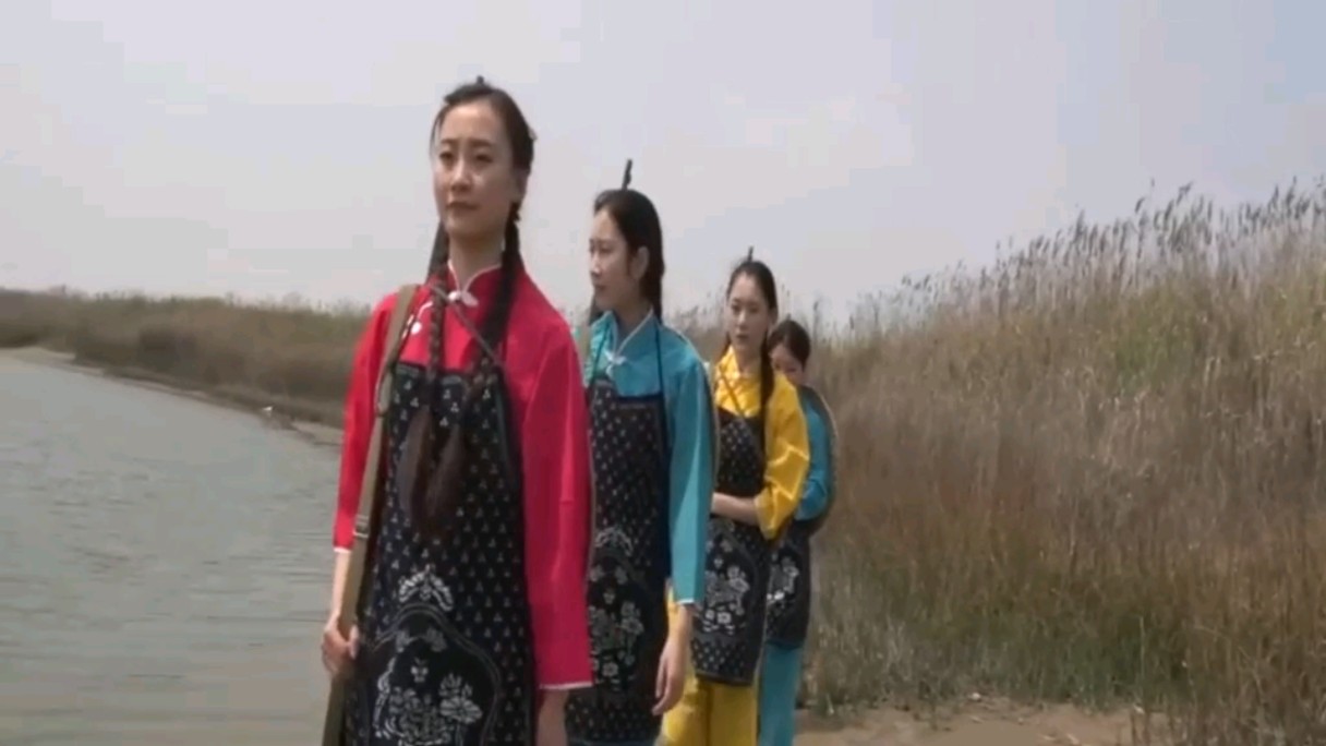 [图]女民兵巡逻