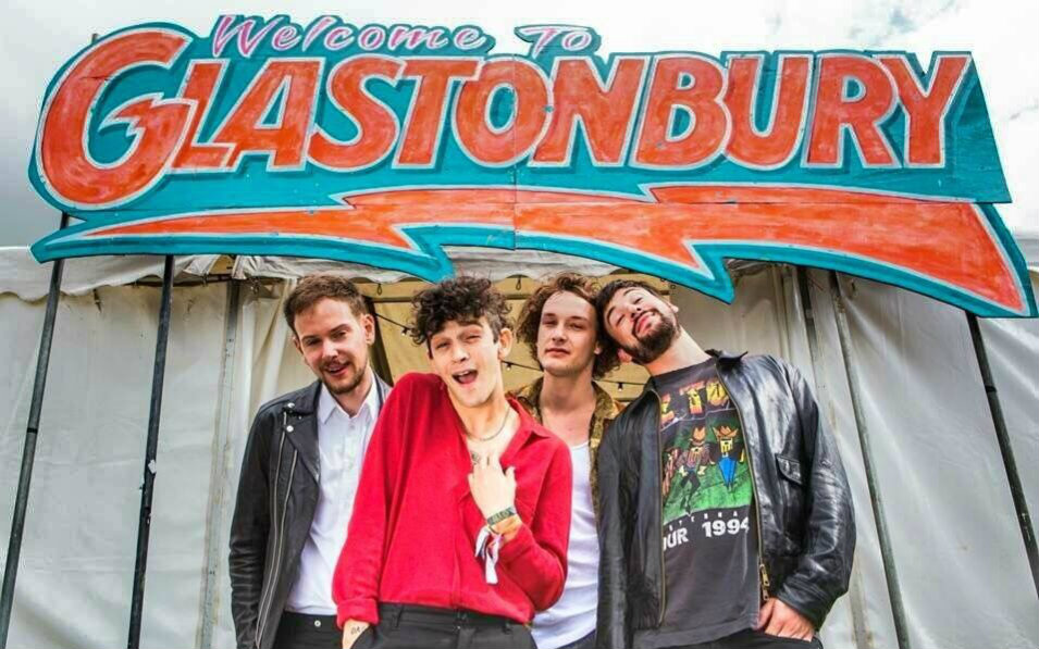 【The 1975 】2016 Glastonbury 格拉斯顿伯里音乐节全场哔哩哔哩bilibili