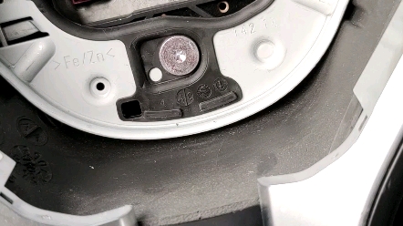 如何拆15年奔驰glk260主气囊