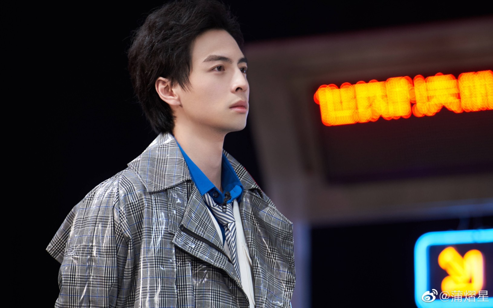 【蒲熠星 | 蒲水手】《孤身》——我独自一个人,从午夜到清晨;我永远