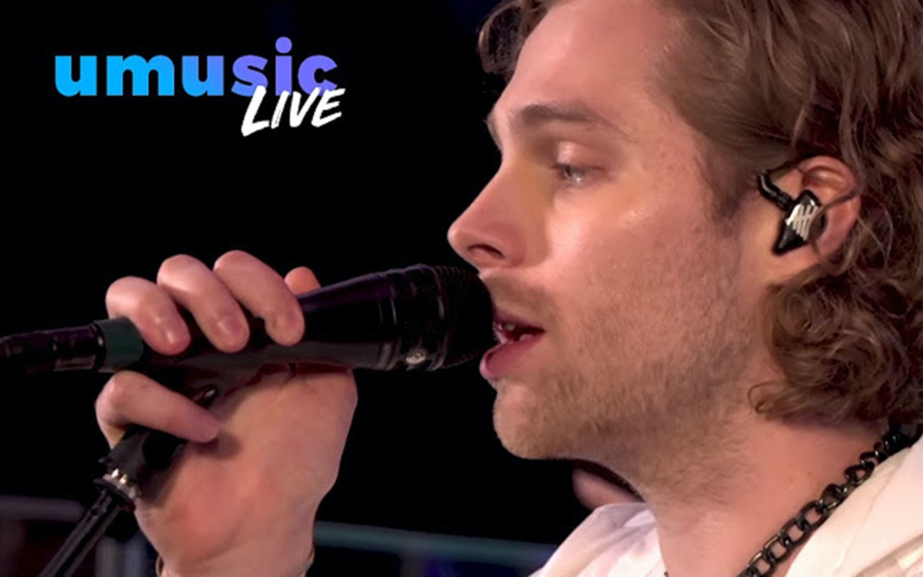 [图][Live] 5SOS - EASIER (Live @ bij Radio 538)