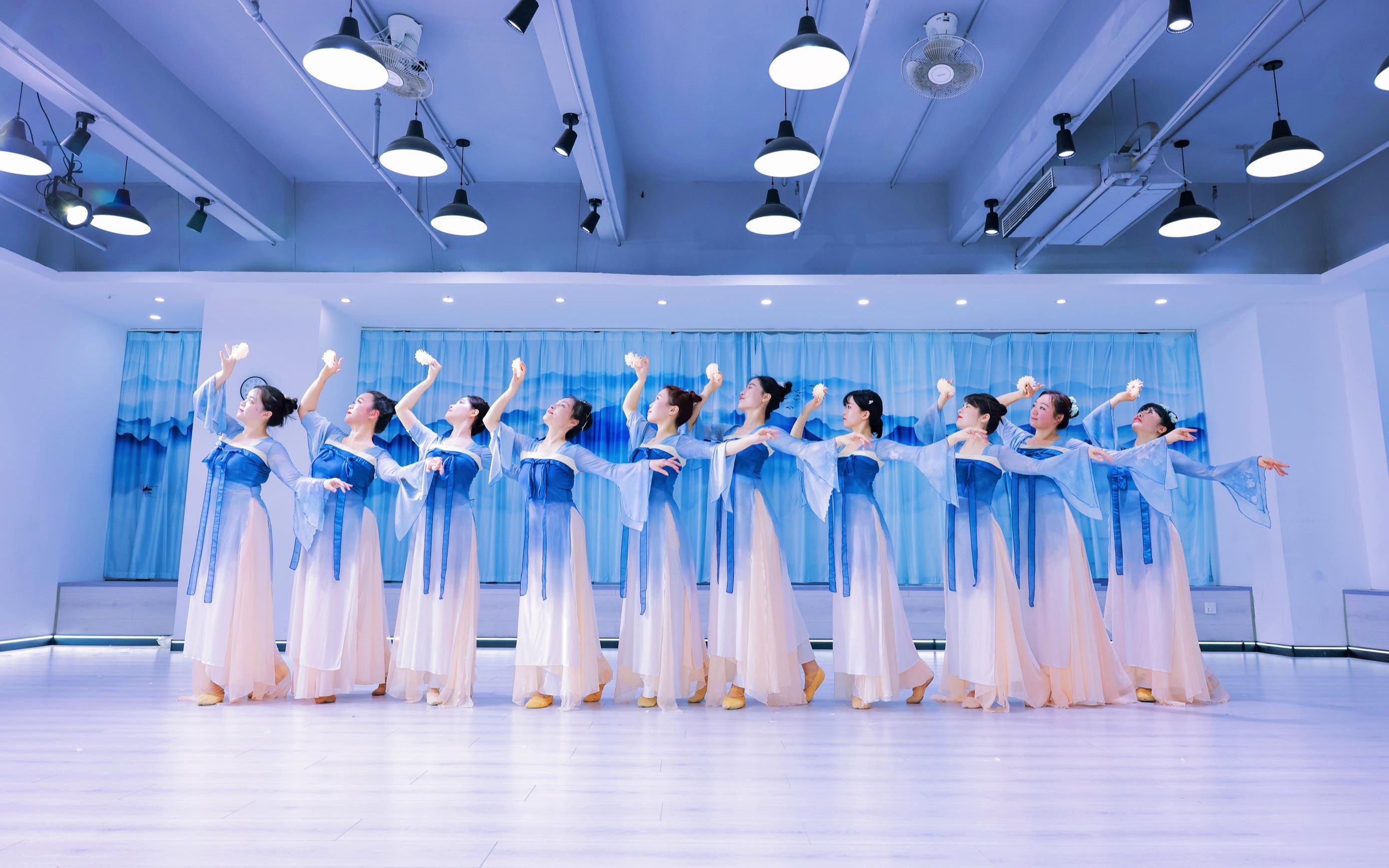 城市舞集古典舞《长安幻世绘》,给生活一丝仙气