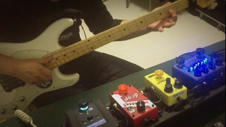 [图]me & my bass guitar