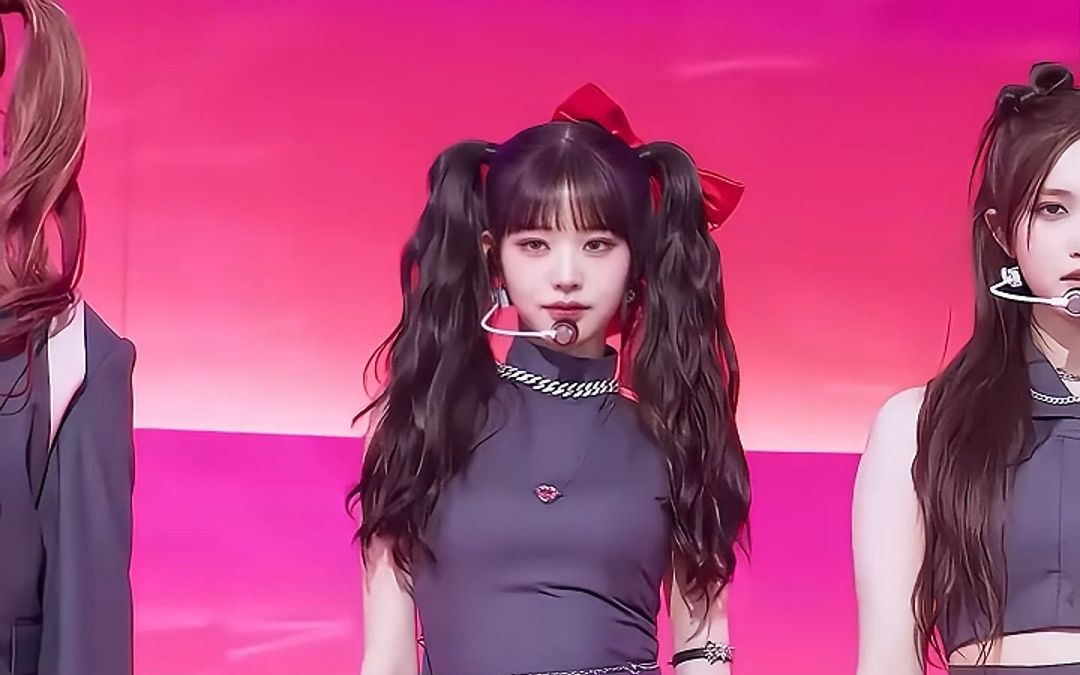 张元英 《baddie 》7套打歌服无摄影机版本竖版直拍