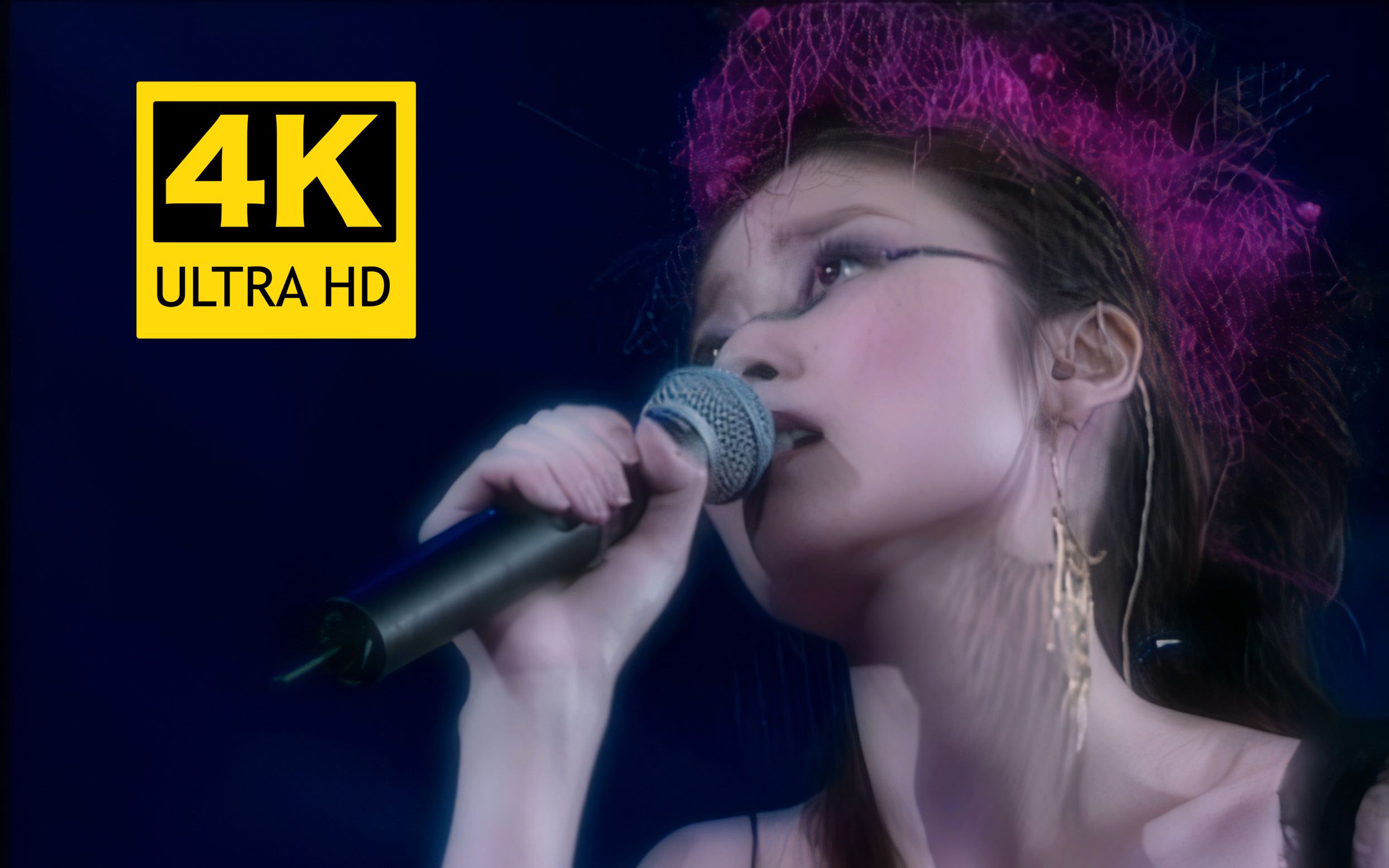 【4K修复】《至少还有你》-陈慧琳-(Live) 2000年花花宇宙演唱会_哔哩哔哩_bilibili