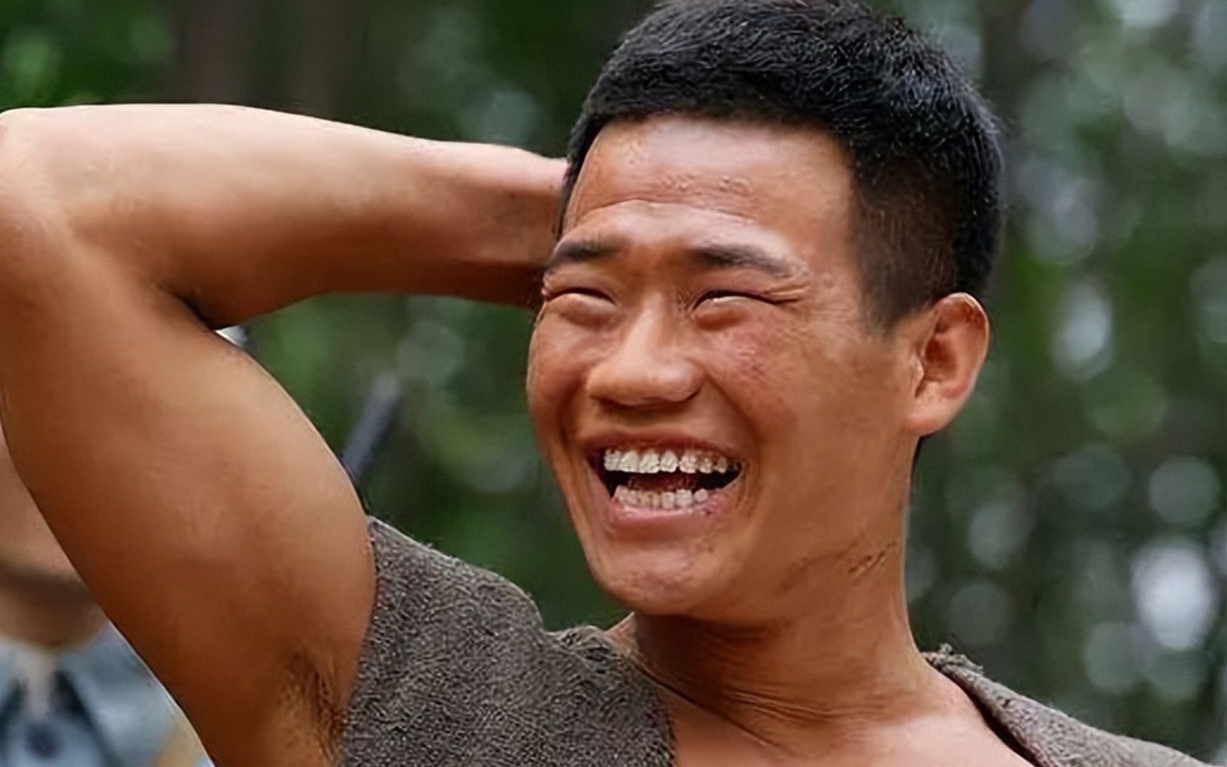 困难时刻显担当,嘎子哥谢孟伟连夜驰援灾区,捐赠几大卡车物资