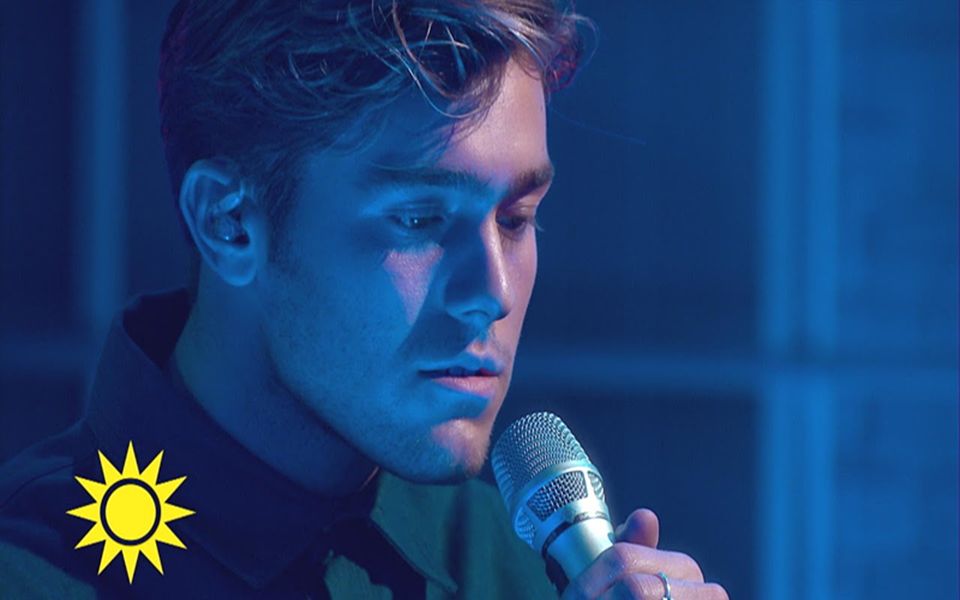 【瑞典优质偶像】benjamin ingrosso新专辑现场 访谈 - nyhetsmorgon